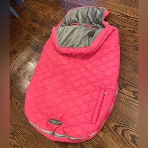 JJ Cole Bundleme stroller blanket - like new condition